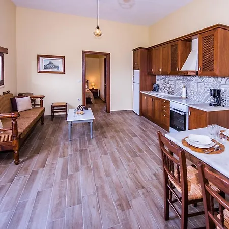 Lardas Luxury Holiday home *