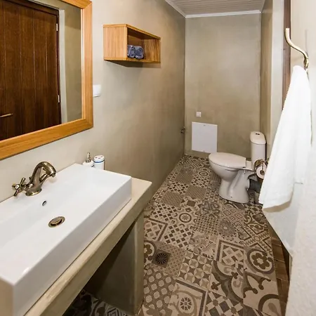 Lardas Luxury בית נופש